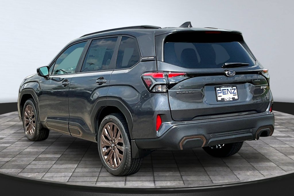 New 2026 Subaru Forester Touring AWD/4WD image 3