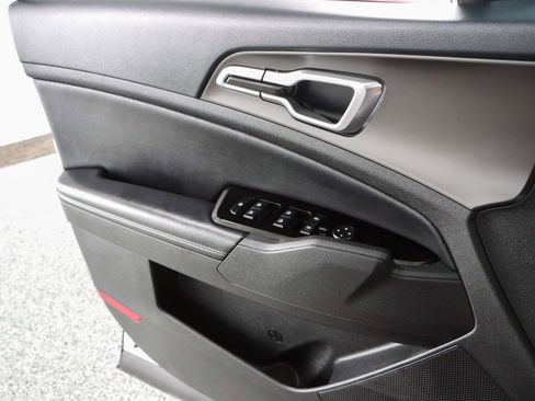 Used 2023 Kia Sportage EX image 21