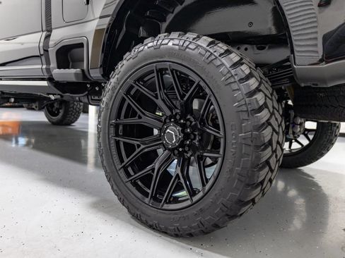 Used 2025 Ford F250 Platinum AWD/4WD image 19