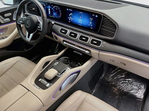 Used 2020 Mercedes-Benz GLS 450 4MATIC image 11