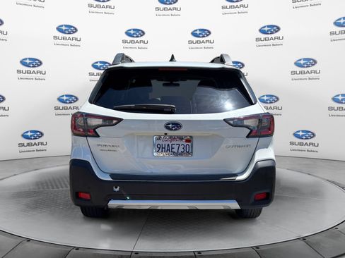 Used 2023 Subaru Outback Limited AWD/4WD image 4