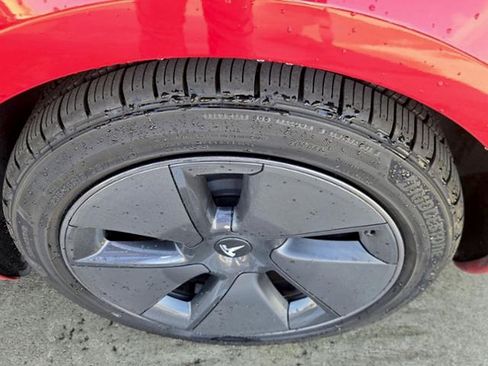 Used 2022 Tesla Model 3 Long Range AWD/4WD image 8