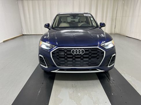 Used 2023 Audi Q5 2.0T Premium w/ Convenience Package AWD/4WD image 3
