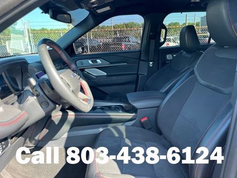 Used 2025 Ford Explorer ST AWD/4WD image 6