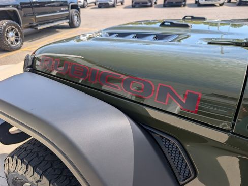 Used 2024 Jeep Wrangler Unlimited Rubicon w/ Capability Package image 48