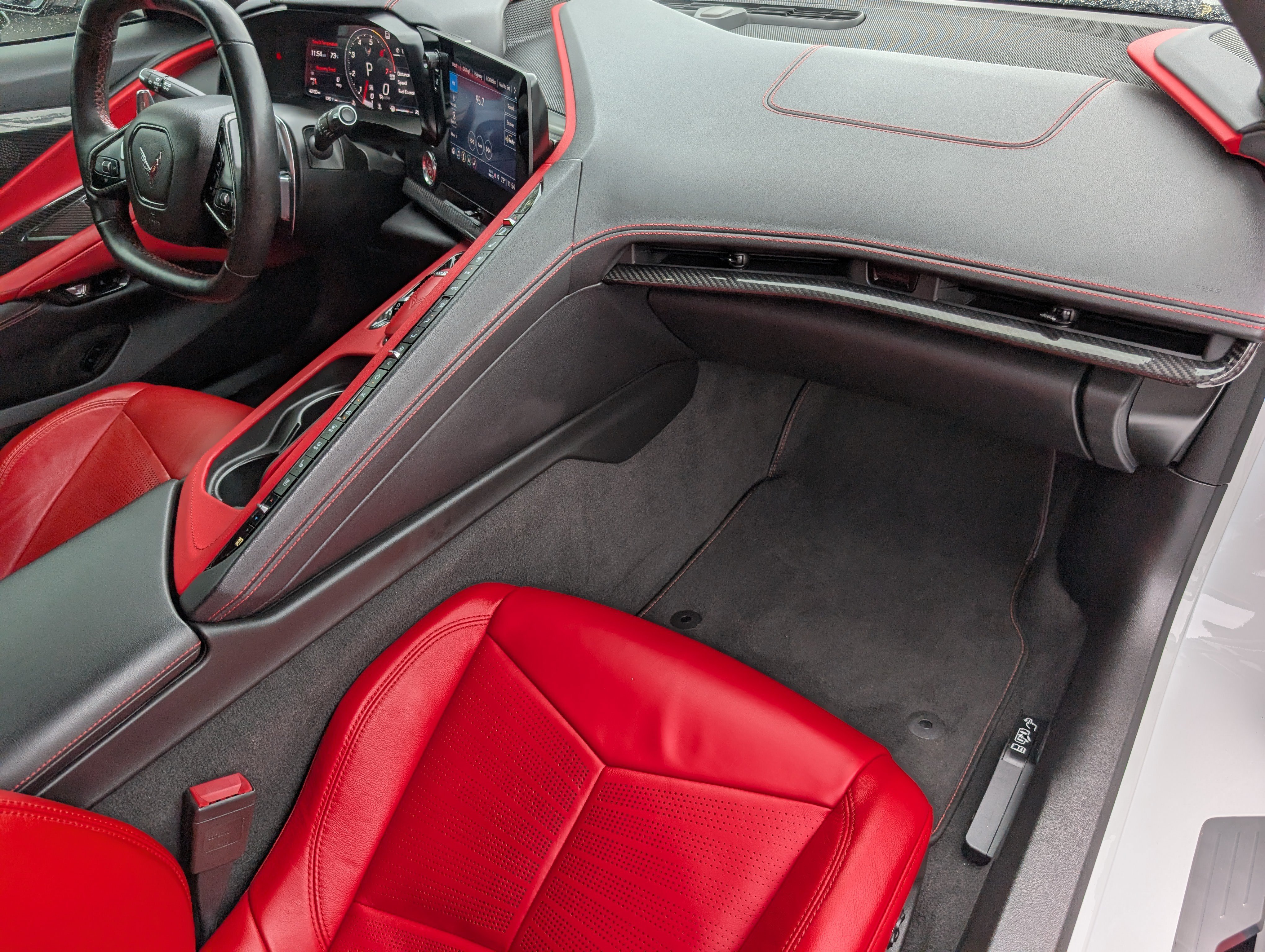 Used 2021 Chevrolet Corvette Stingray Preferred Cpe w/ Z51 Performance Package RWD image 6