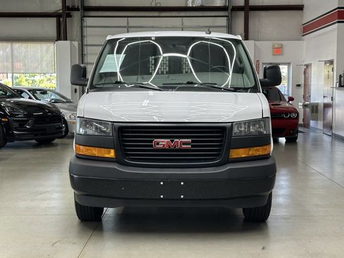 Used 2023 GMC Savana 2500 w/ Driver Convenience Package image 6