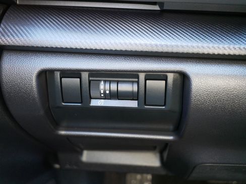 Used 2024 Subaru Crosstrek 2.5i Limited w/ Crosstrek Mirror Package image 26