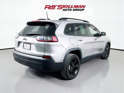 Used 2020 Jeep Cherokee Latitude Plus image 7