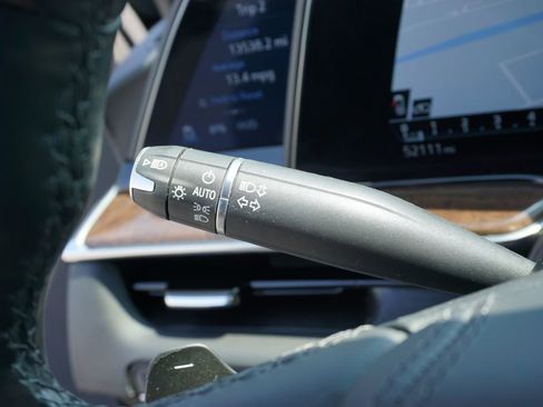 Used 2022 Cadillac Escalade Sport Platinum w/ LPO, ONYX Package image 21