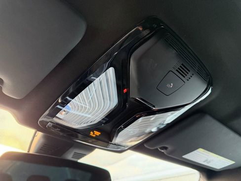 Used 2022 BMW M3 Competition w/ M Carbon Exterior Package RWD image 29