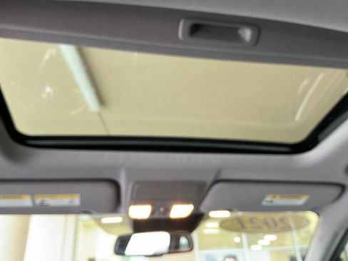 Used 2021 Honda CR-V Touring image 19