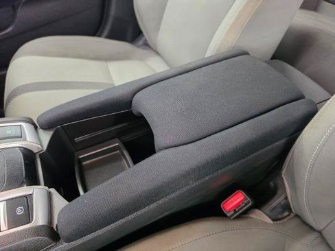 Used 2016 Honda Civic EX-T image 18