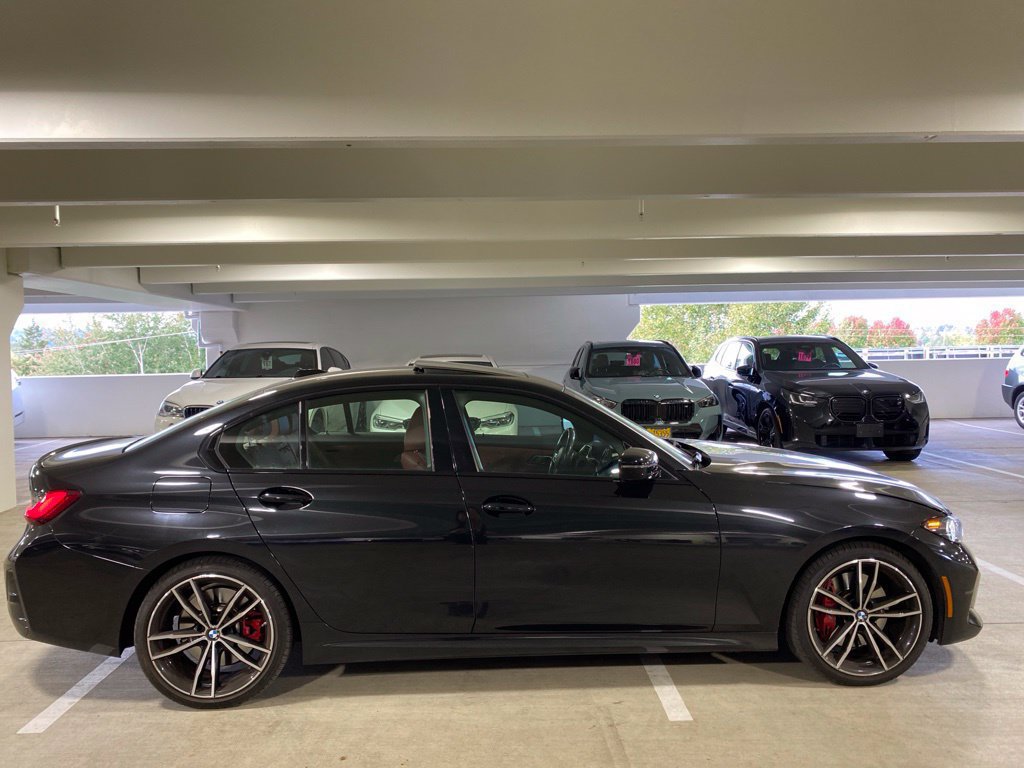 Used 2023 BMW 330i xDrive Sedan w/ M Sport Package AWD/4WD image 4