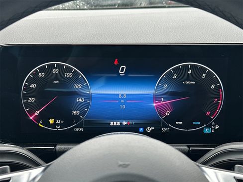 New 2025 Mercedes-Benz GLA 250 image 28