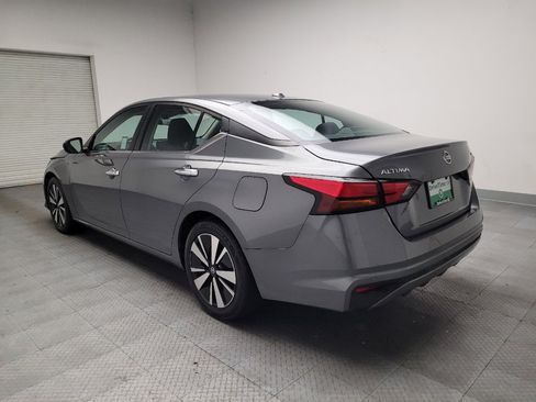Used 2021 Nissan Altima 2.5 SV FWD image 5