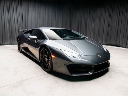 Used 2018 Lamborghini Huracan LP 580-2 image 8