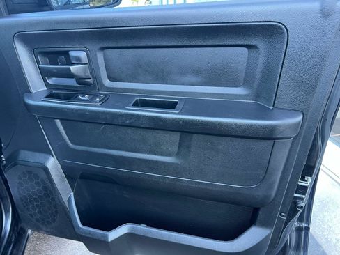Used 2015 RAM 1500 Express AWD/4WD image 17