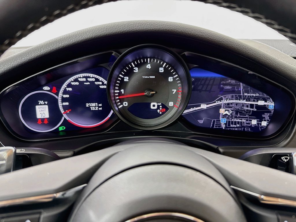 Certified 2023 Porsche Panamera image 16