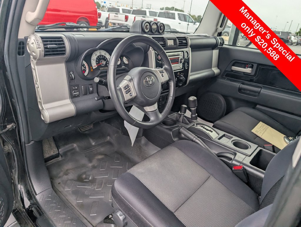 Used 2014 Toyota FJ Cruiser 4WD w/ Upgrade Package image 12