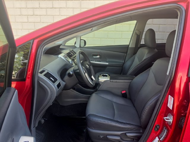 Used 2012 Toyota Prius V Five FWD image 21