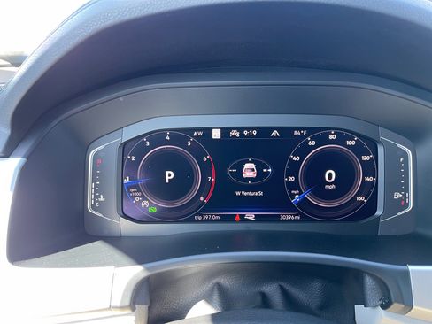 Used 2022 Volkswagen Atlas SEL R-Line image 30