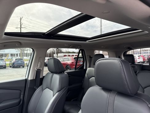 New 2025 Honda Pilot Touring image 31