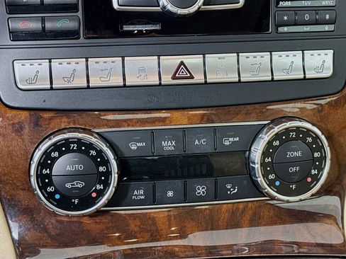 Used 2014 Mercedes-Benz SL 550 image 21