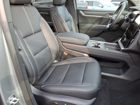 New 2026 GMC Acadia Elevation w/ Black Edition AWD/4WD image 26