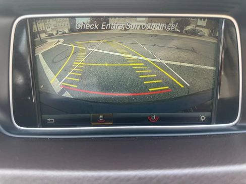 Used 2016 Mercedes-Benz E 350 4MATIC Sedan w/ Premium Package image 16