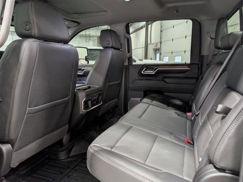 Used 2025 GMC Sierra 2500 Denali w/ Denali Reserve Package image 19