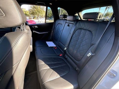 Used 2023 BMW X5 xDrive45e image 19