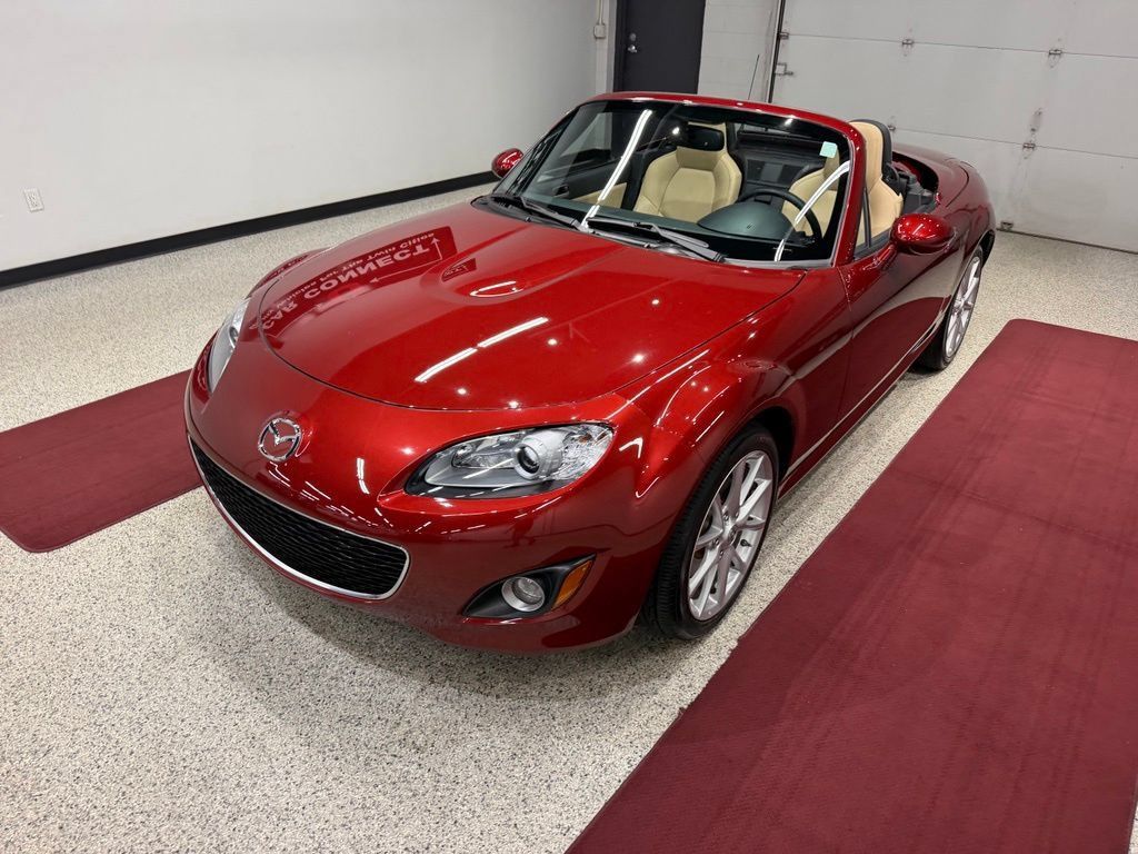 Used 2012 MAZDA MX-5 Miata Grand Touring w/ Premium Pkg RWD image 4