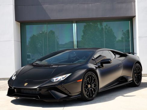 Used 2023 Lamborghini Huracan Tecnica RWD image 13