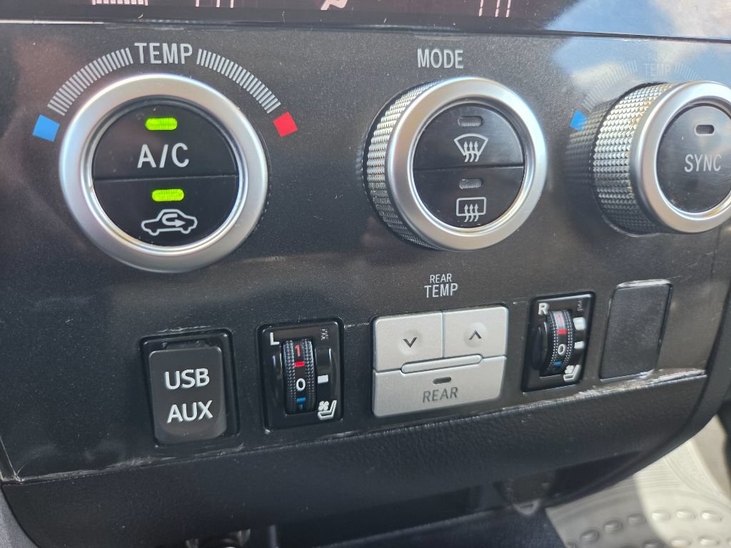 Used 2016 Toyota Sequoia Platinum RWD image 29
