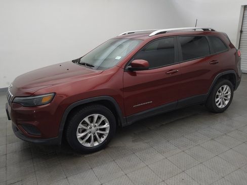 Used 2021 Jeep Cherokee Latitude FWD image 2