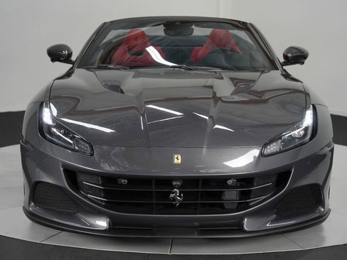 Used 2022 Ferrari Portofino M image 11