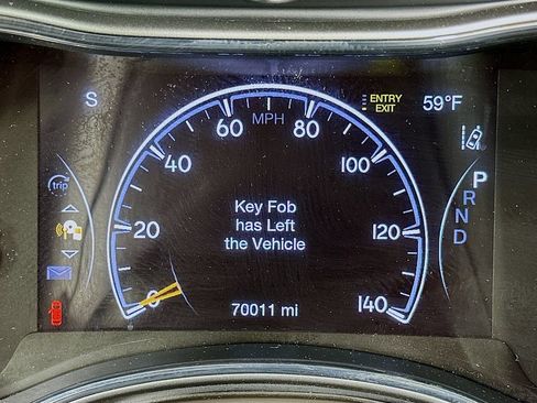 Used 2020 Jeep Grand Cherokee Overland AWD/4WD image 12