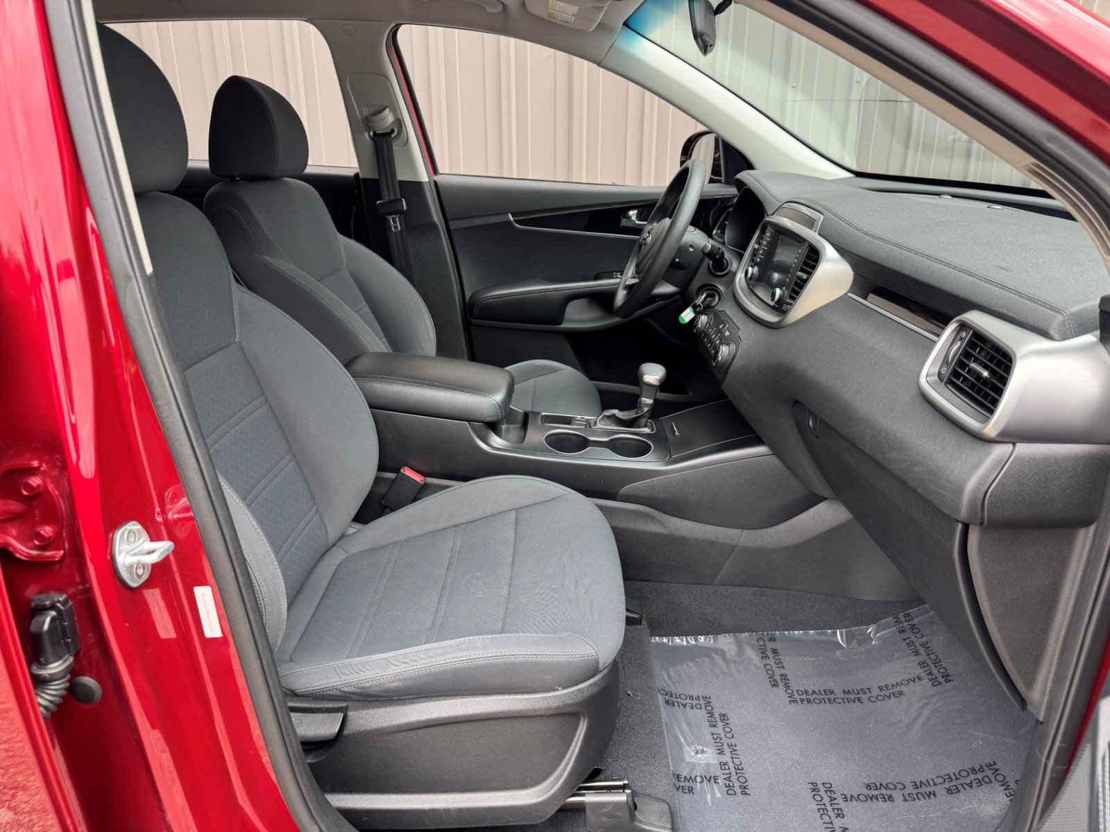 Used 2019 Kia Sorento FWD image 14