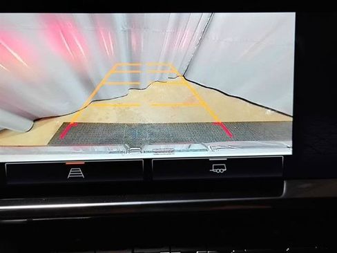 New 2025 GMC Sierra 1500 Elevation image 24