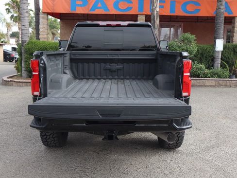 Used 2024 Chevrolet Silverado 2500 LTZ w/ LTZ Plus Package AWD/4WD image 8