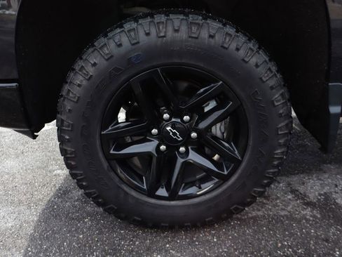 Used 2022 Chevrolet Silverado 1500 LT Trail Boss w/ LT Trail Boss Premium Package image 31