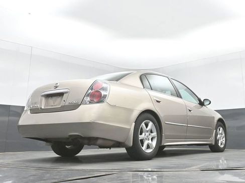 Used 2005 Nissan Altima 2.5 SL w/ (G02) SL Pkg image 30