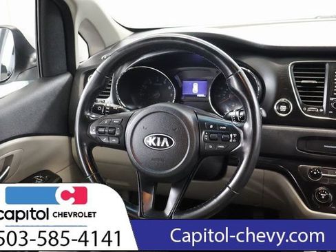 Used 2019 Kia Sedona EX FWD image 15