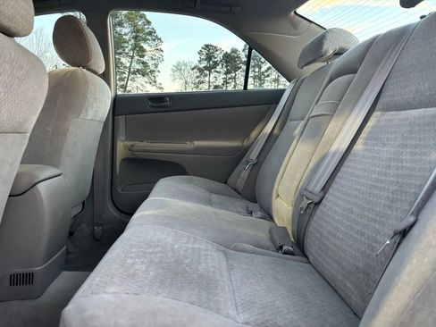 Used 2002 Toyota Camry LE image 10