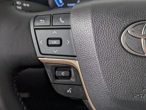 Used 2025 Toyota Crown Signia image 25