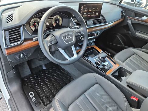 Certified 2023 Audi Q5 2.0T Premium Plus w/ Premium Plus Package image 2