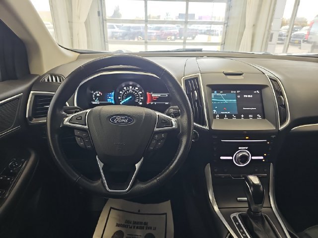 Used 2018 Ford Edge Titanium w/ Equipment Group 301A AWD/4WD image 13