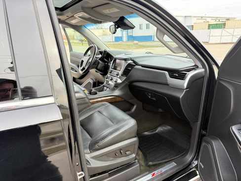 Used 2016 Chevrolet Suburban LT AWD/4WD image 35