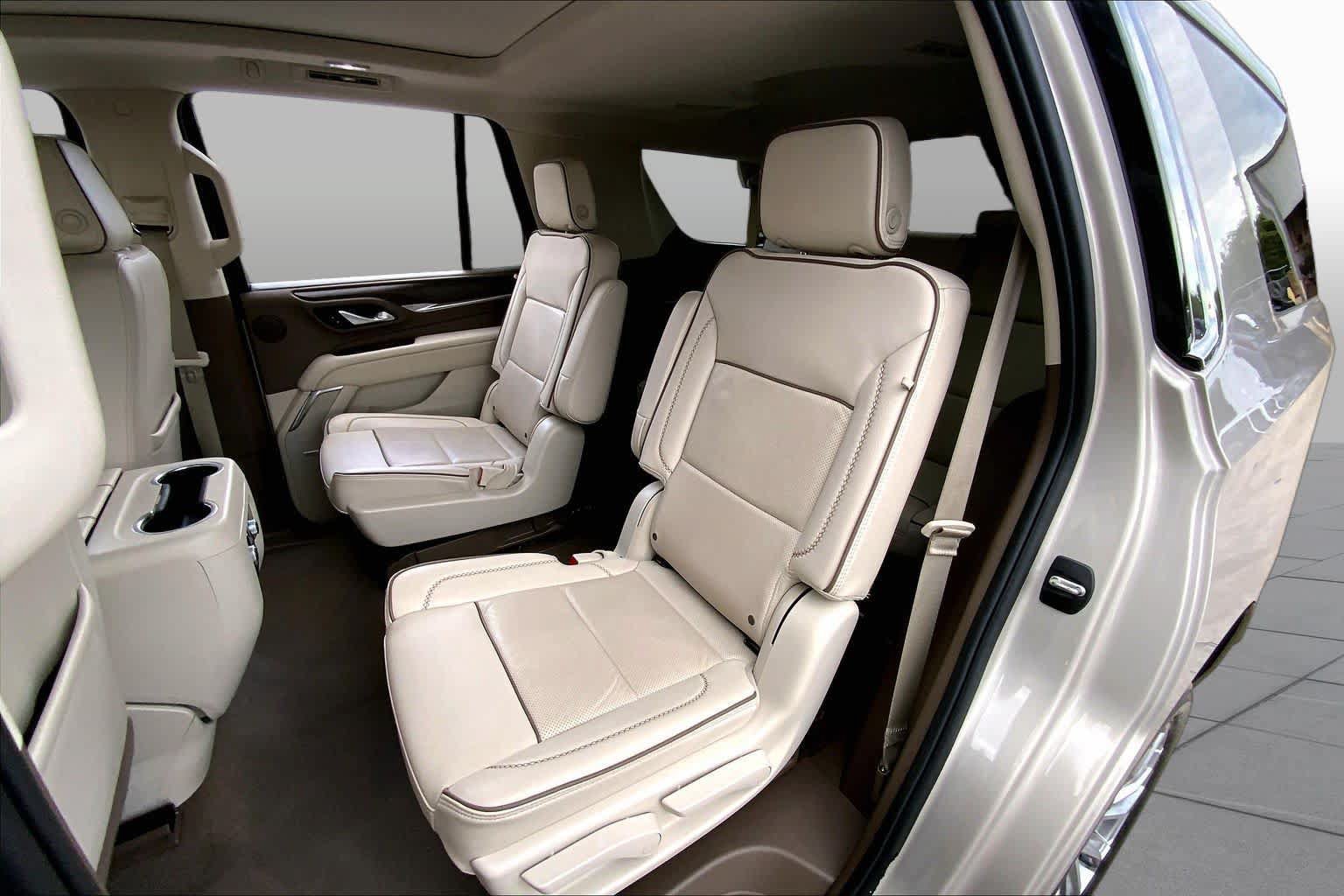 Used 2024 GMC Yukon Denali RWD image 21
